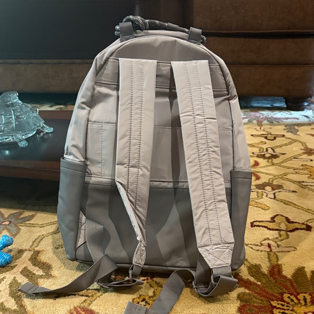 Thirty-One Stylish Gray Backpack - Picture 2 of 5